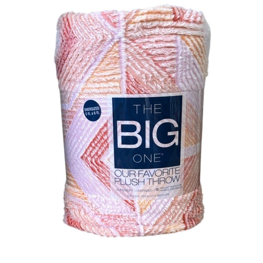 The Big One Pink Orange Geo Oversized Plush Throw 5ft x 6ft Fall Cozy NEW